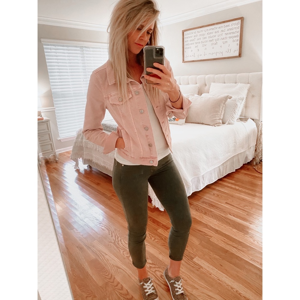 ❌❌SOLD❌❌ LOFT NWT Pink Distressed Denim Jacket